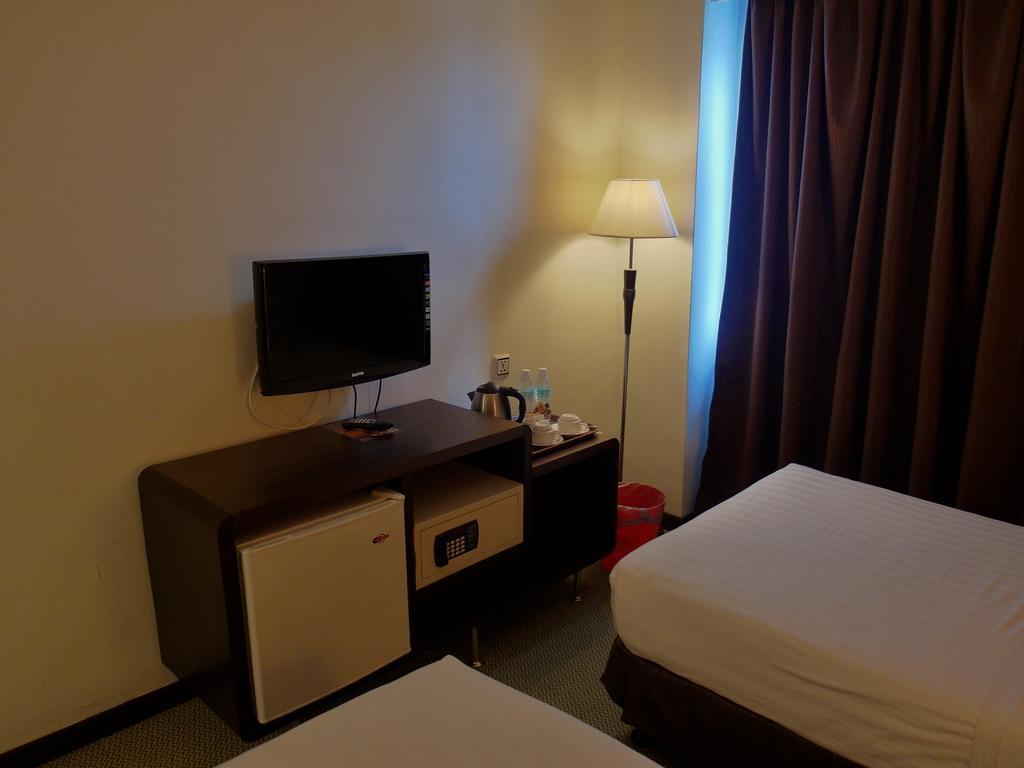 Ritz Garden Hotel Ίπο Δωμάτιο φωτογραφία