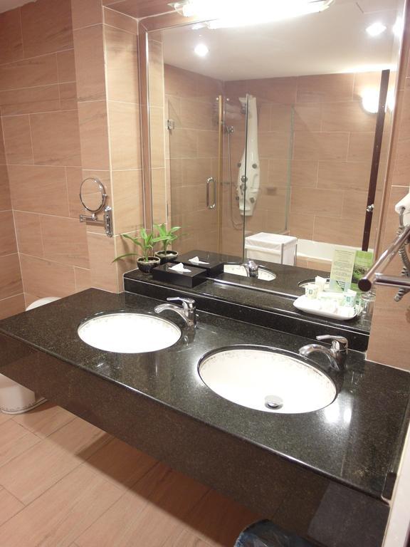 Ritz Garden Hotel Ίπο Δωμάτιο φωτογραφία