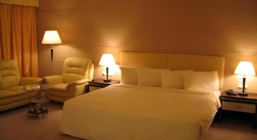 Ritz Garden Hotel Ίπο Εξωτερικό φωτογραφία