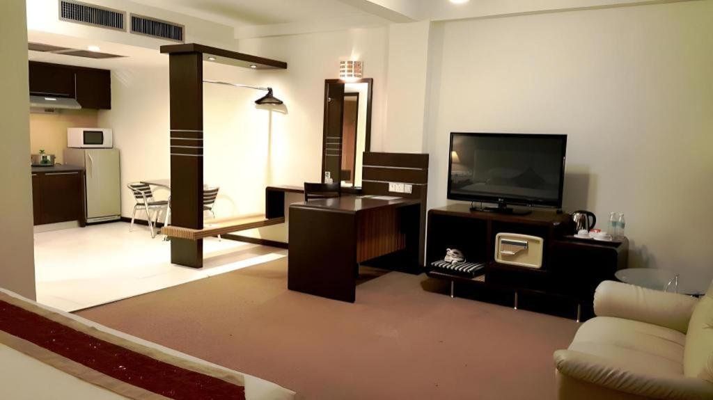 Ritz Garden Hotel Ίπο Εξωτερικό φωτογραφία